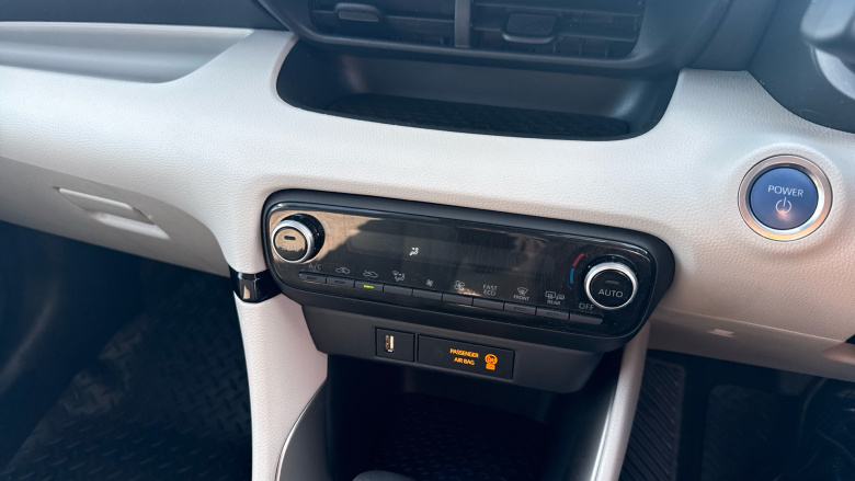 Toyota Yaris 1.5 Hybrid Excel 5dr CVT Hybrid Hatchback